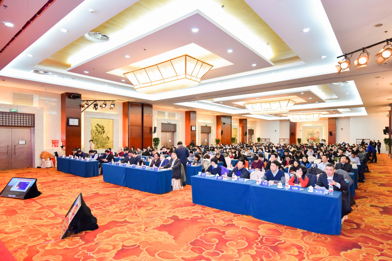 突破立异，，领军行业，，尊龙凯时动力获四项年度大奖