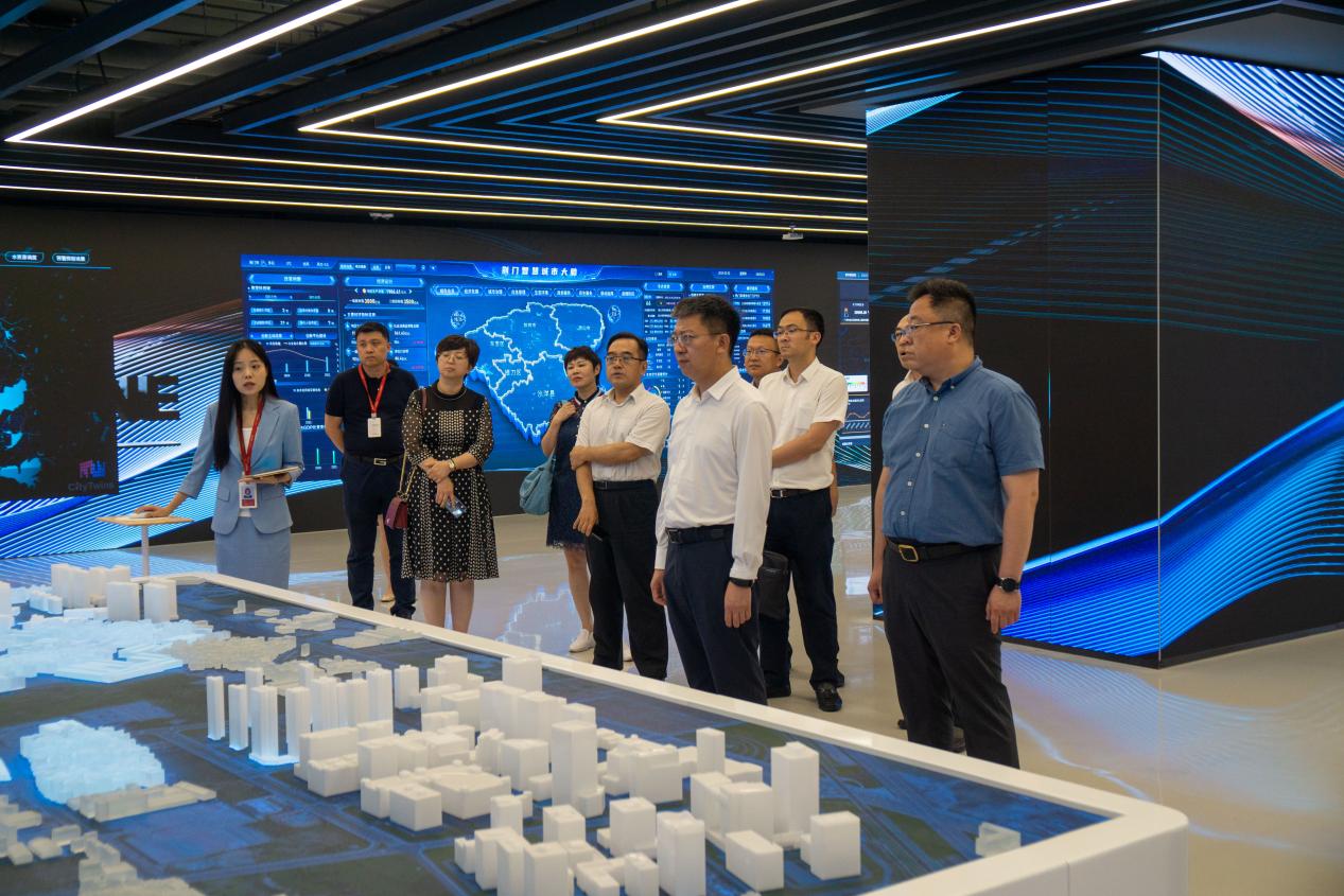 沈阳市沈河区向导一行赴尊龙凯时动力交流考察